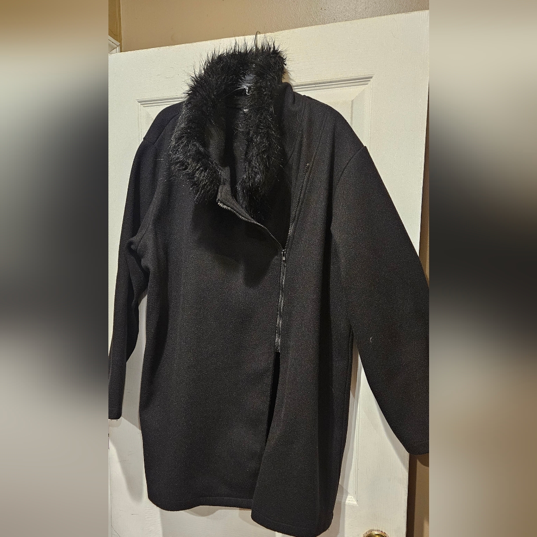 Shein Curve Coat With Faux Fur Coat